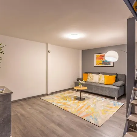 Deluxe By Bella בודפשט