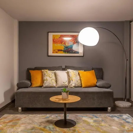 Deluxe By Bella * בודפשט