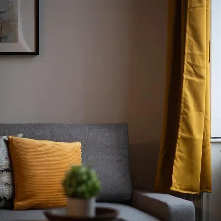 Deluxe By Bella Apartman *