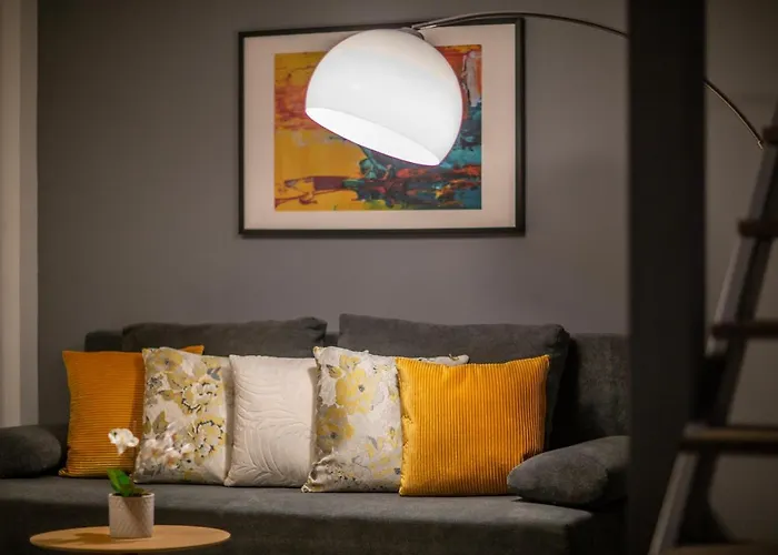 Deluxe By Bella Budapesta